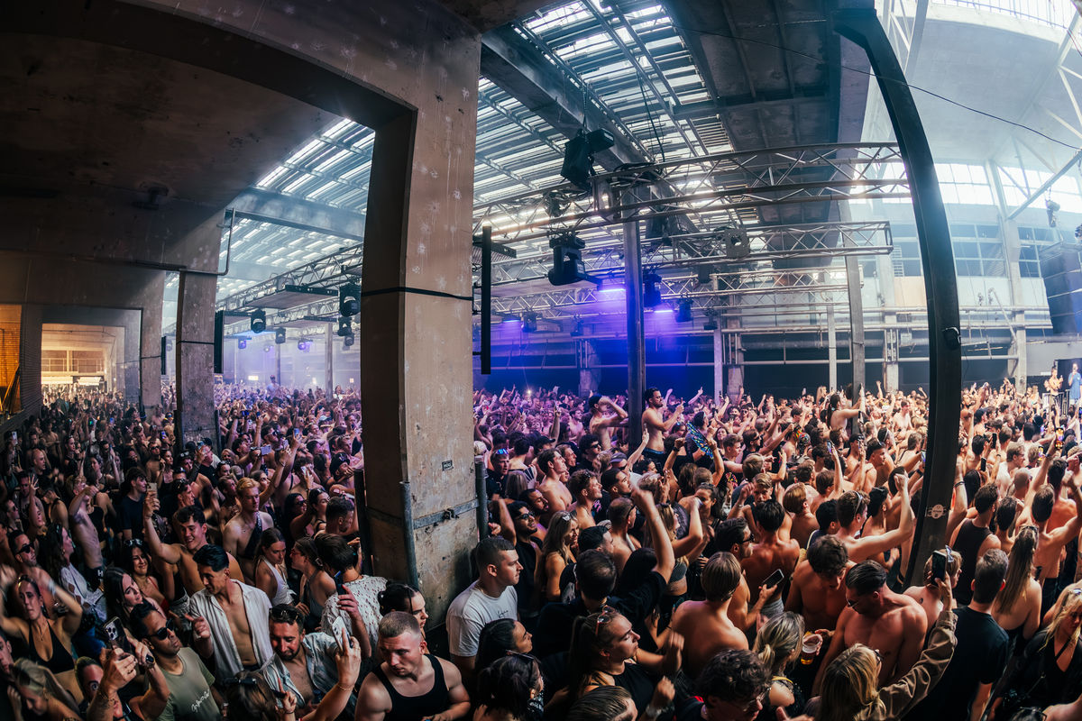 Loading... just a sec